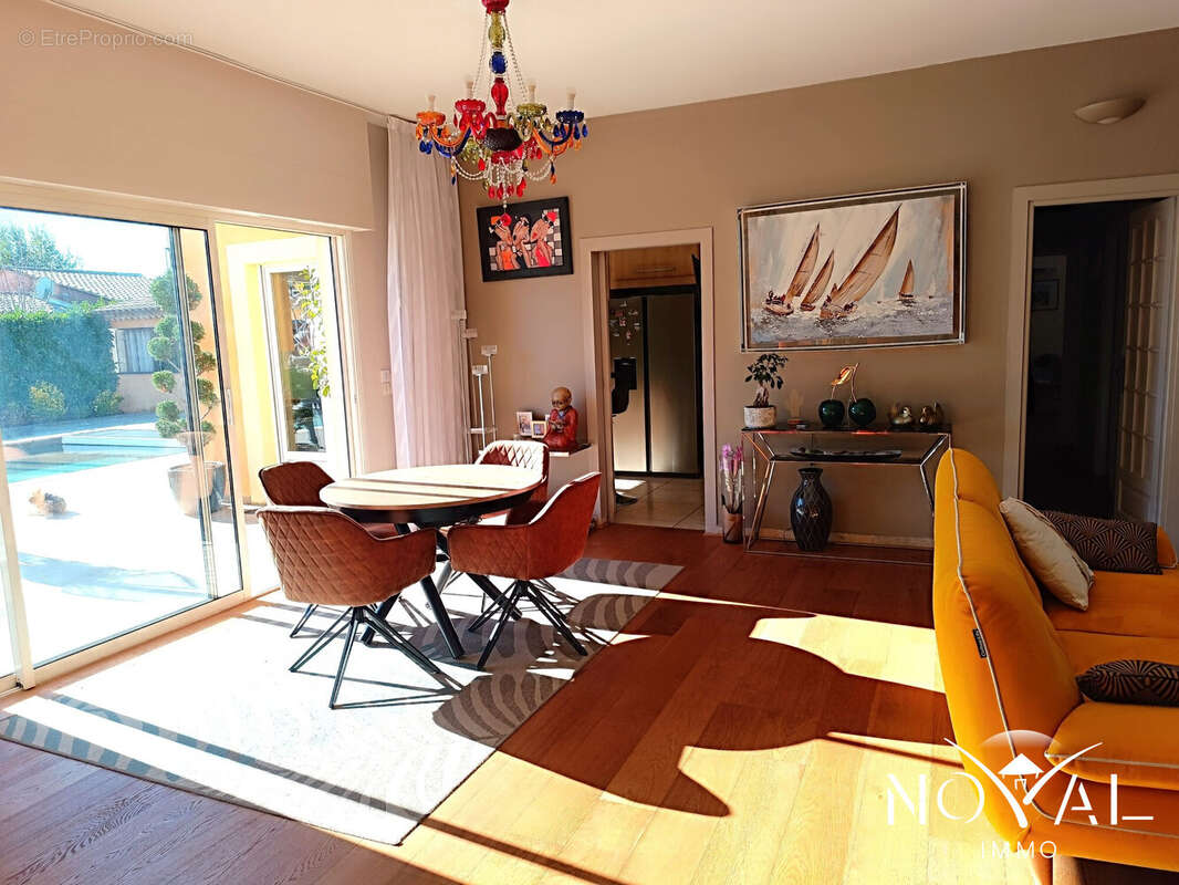 Maison à SAINT-CEZAIRE-SUR-SIAGNE