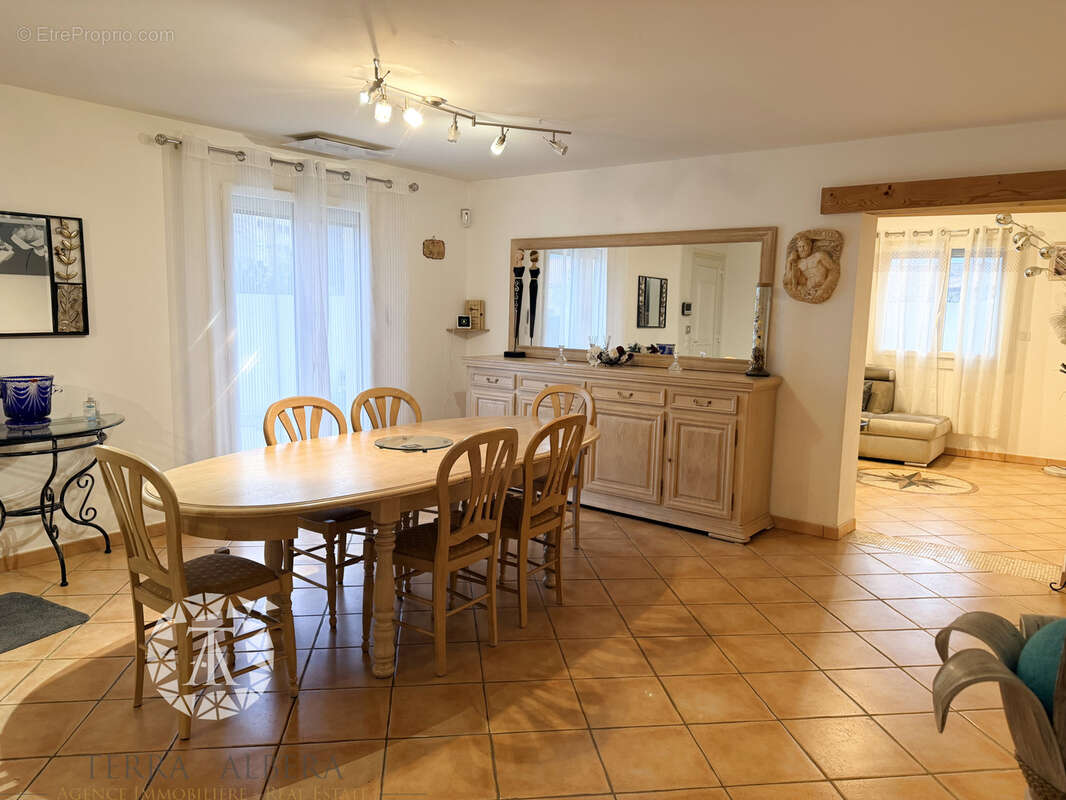 Maison à THUIR