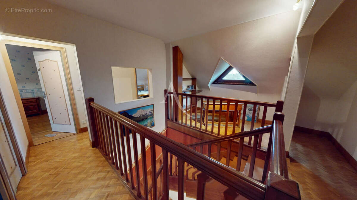 Maison à SAINT-JEAN-DE-BRAYE