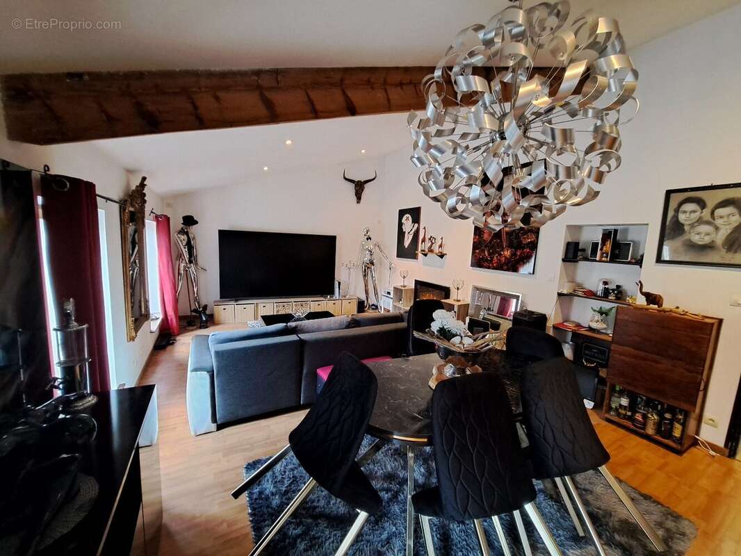 BEZIERS - Appartement Rénové - Grenier Privatif - proche GARE / POLYGONE - photo 6