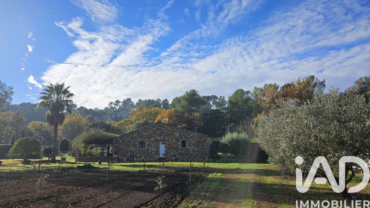 Photo 1 - Maison à LORGUES