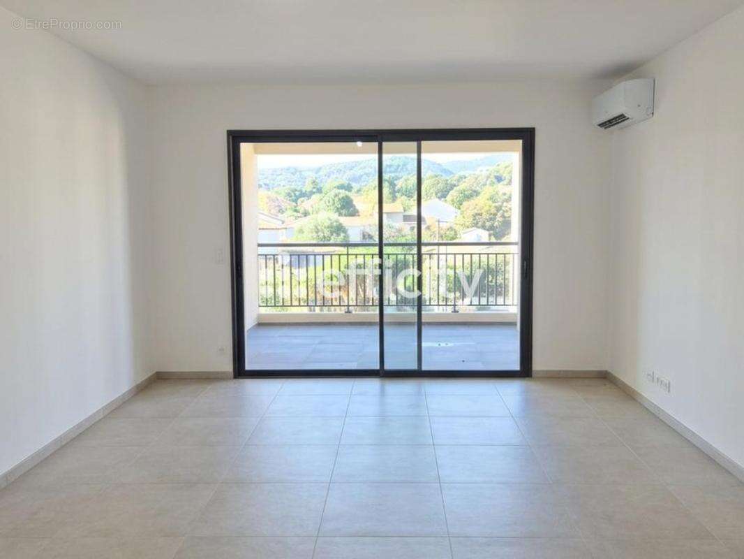 Appartement - photo 2