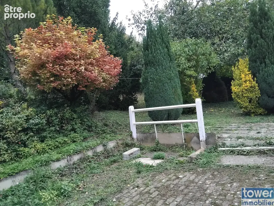 Maison de village familiale avec dépendance et grand terrain - photo 10