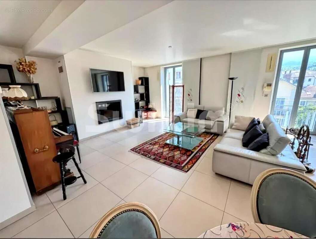 Appartement à AIX-LES-BAINS