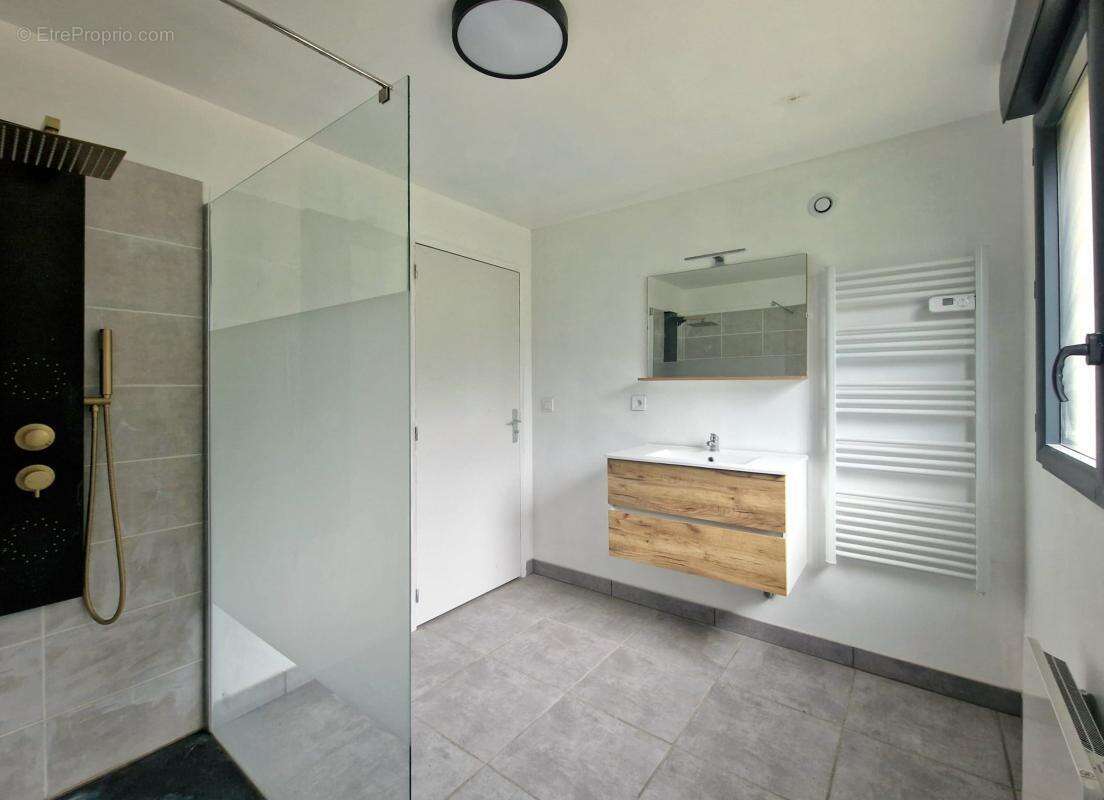 Maison à SIOUVILLE-HAGUE