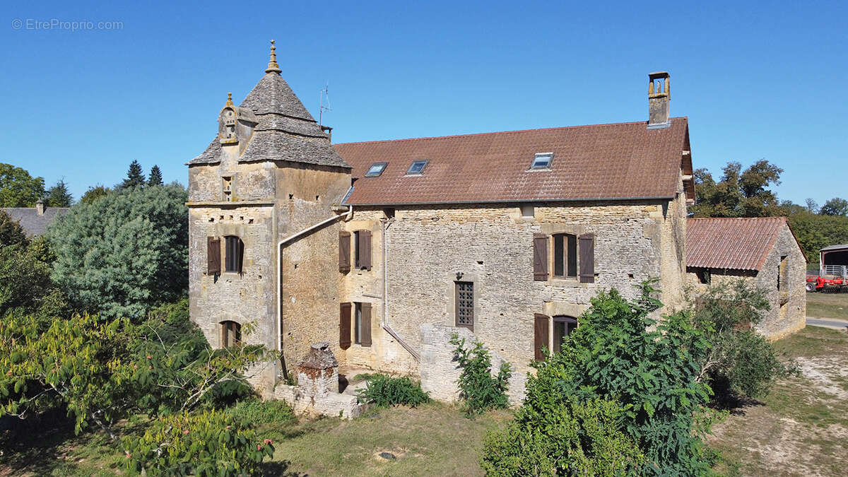 Corps de ferme Saint Genies 289 m2 - photo 2