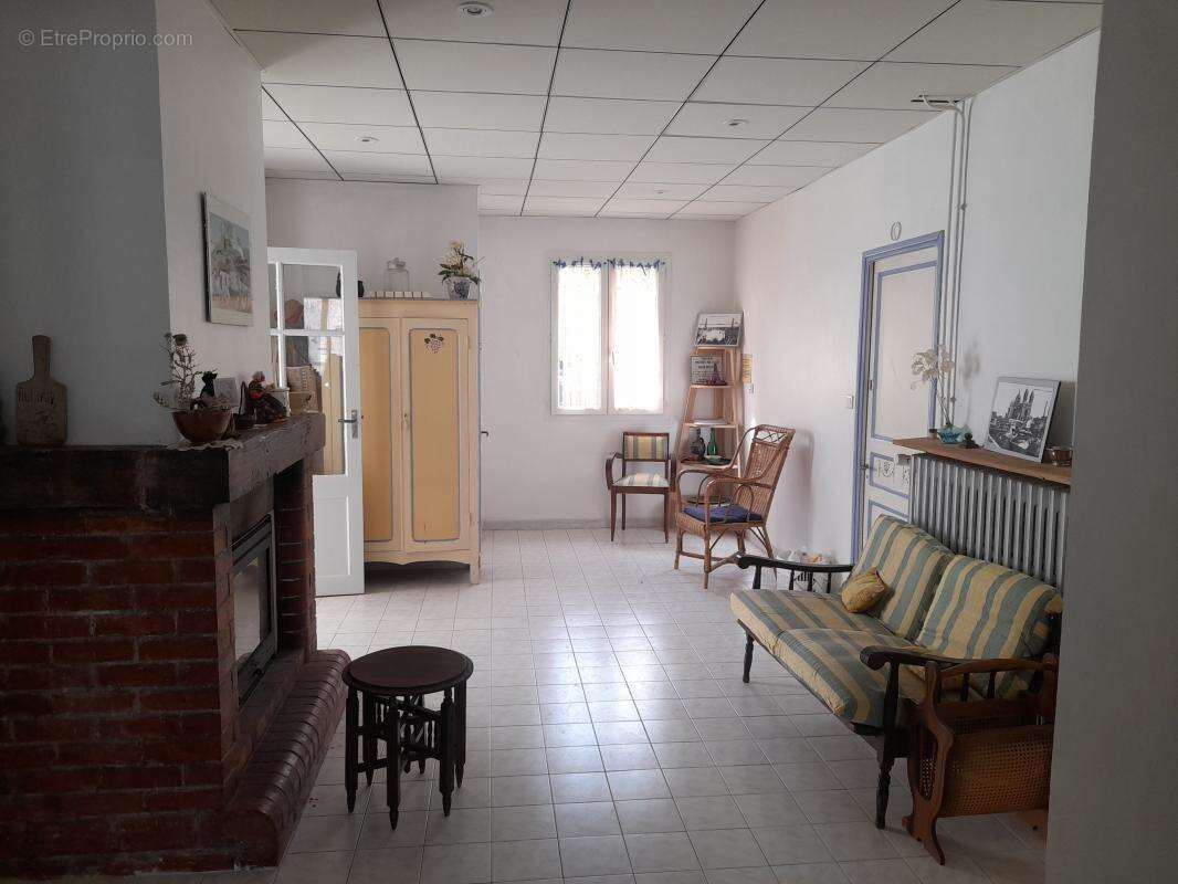 Maison à SAINT-JULIEN