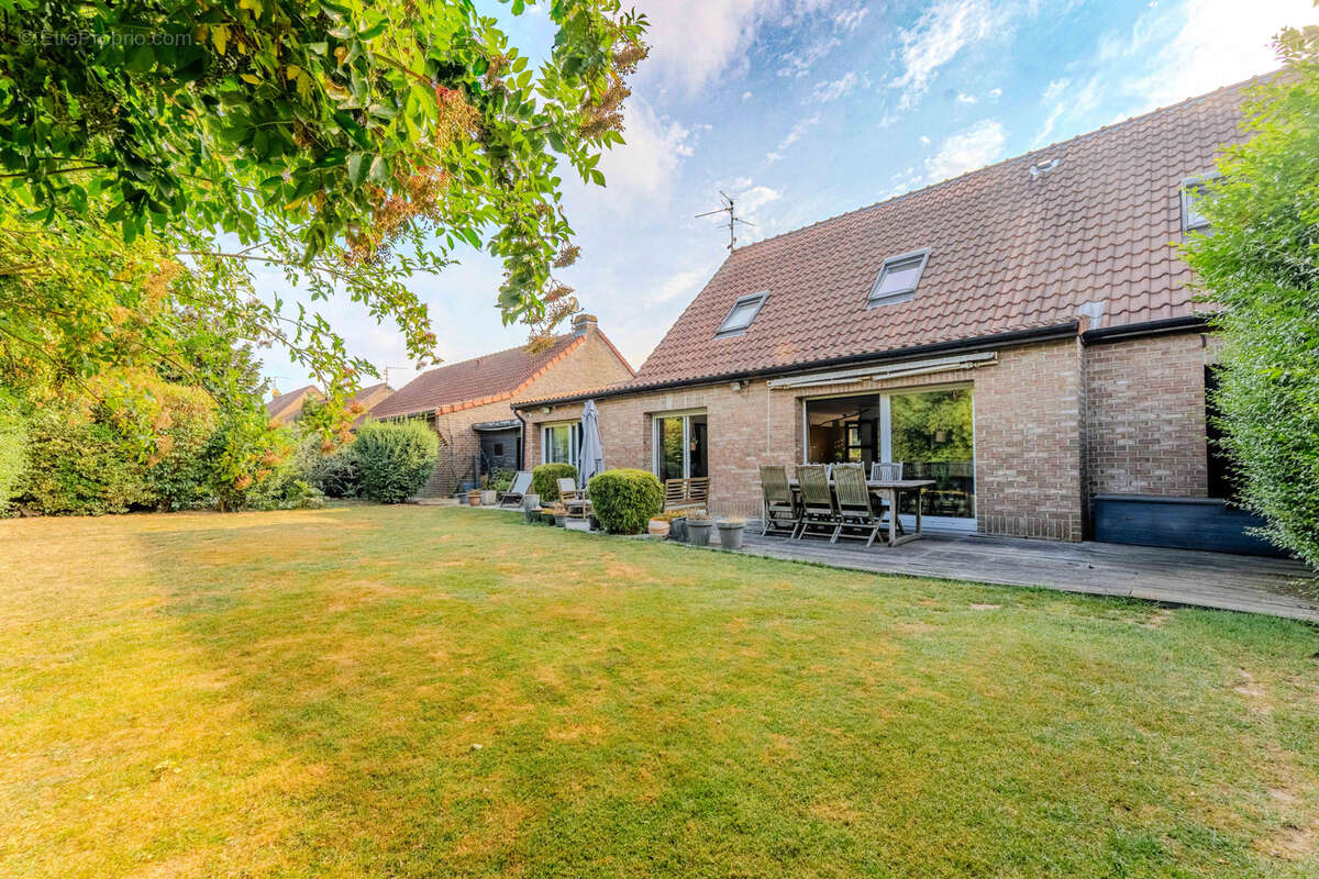 Maison semi plain-pied offrant de beaux volumes ! - photo 20