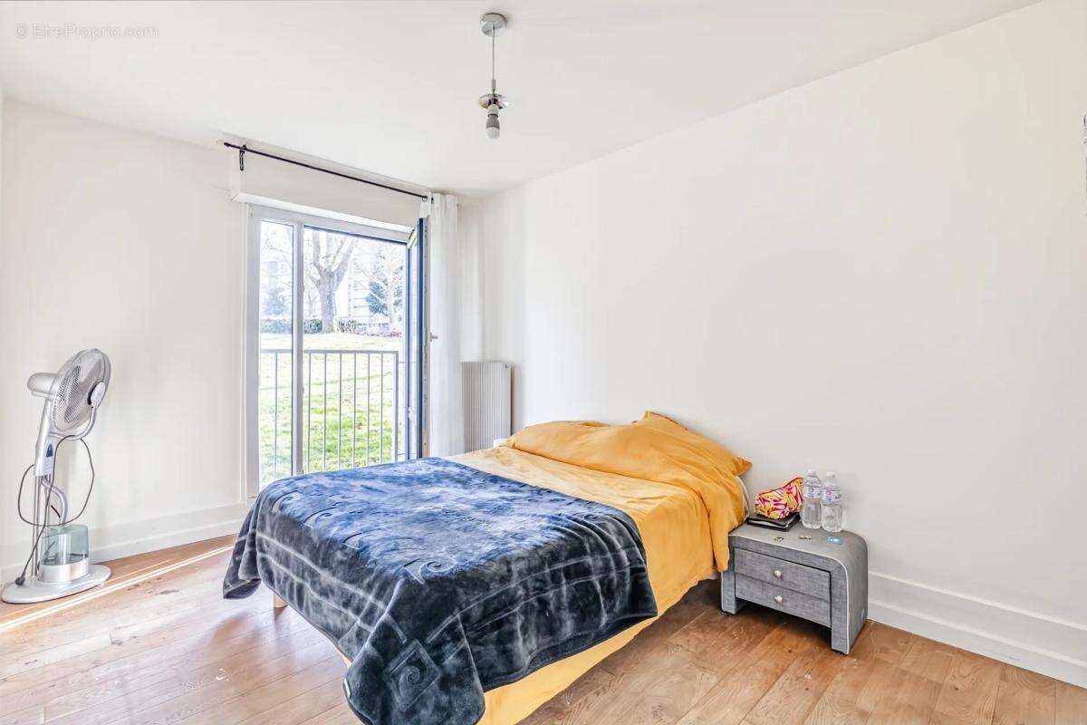 Appartement à BOUSSY-SAINT-ANTOINE