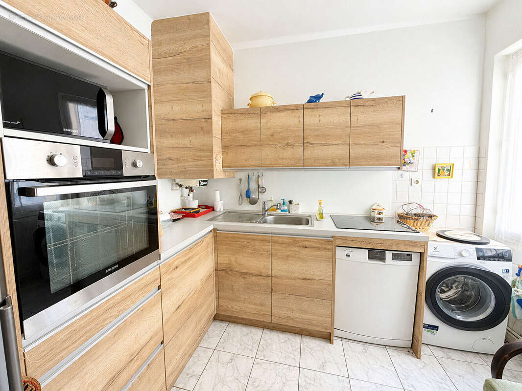 Appartement à LYON-8E
