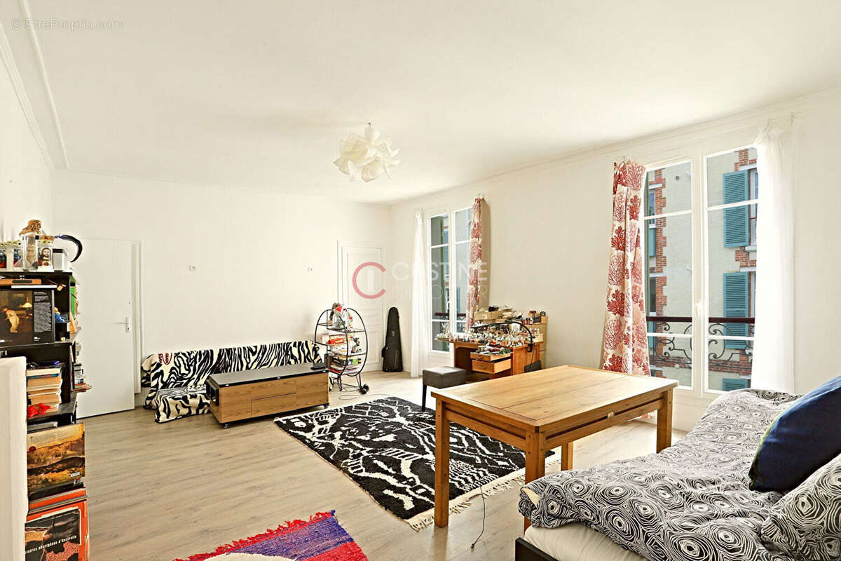 Appartement à PARIS-18E