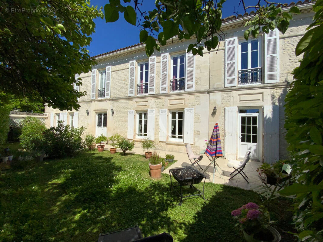 Maison à LONZAC