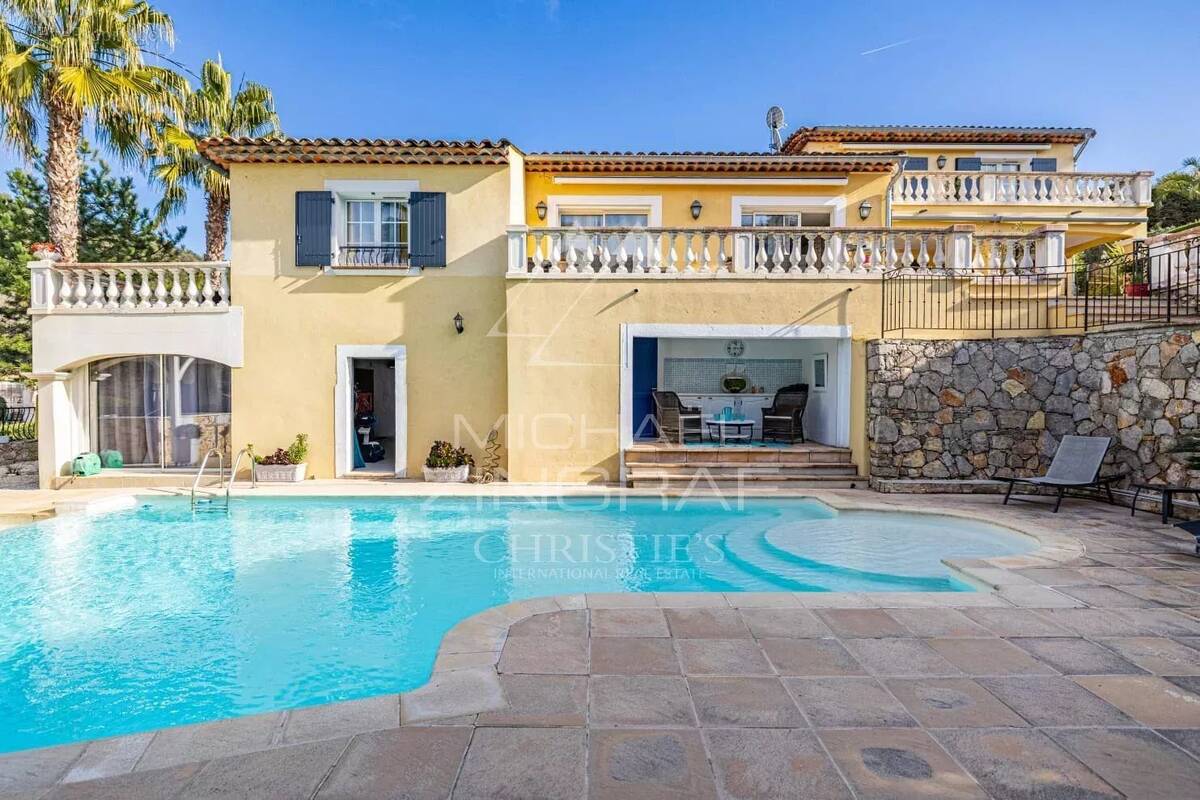 Maison à MANDELIEU-LA-NAPOULE