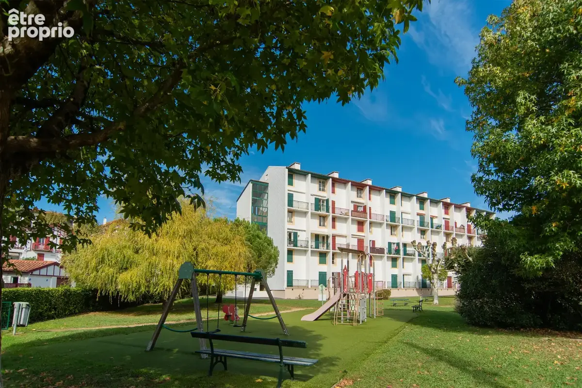 Saint-Jean-de-Luz   T3 en duplex avec balcon, proche plage et commerces - photo 6