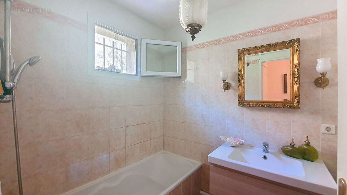 Maison à MARSEILLE-11E