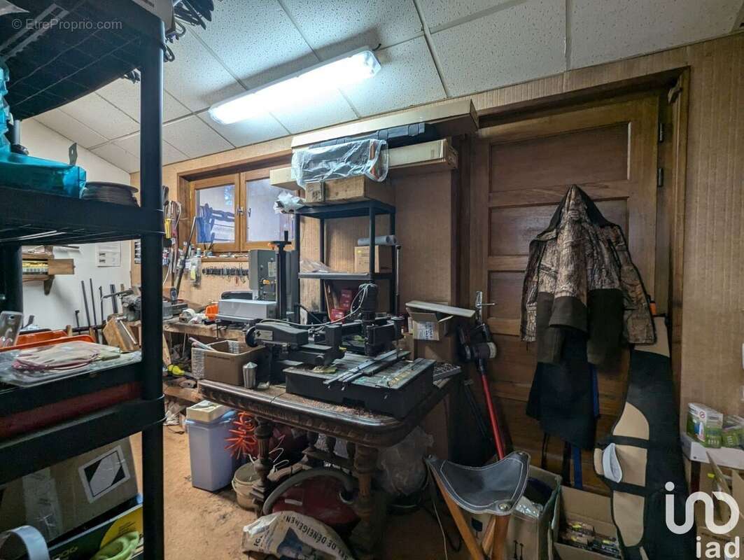 Photo 8 - Commerce à SAINT-BONNET-LE-FROID