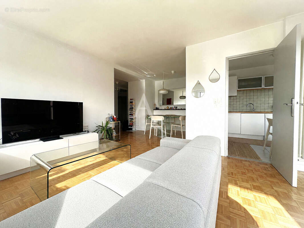 Appartement à PARIS-11E