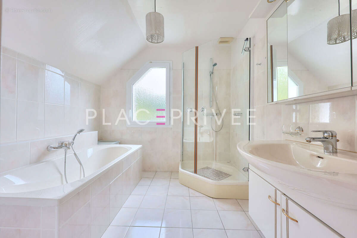 Maison à MALZEVILLE