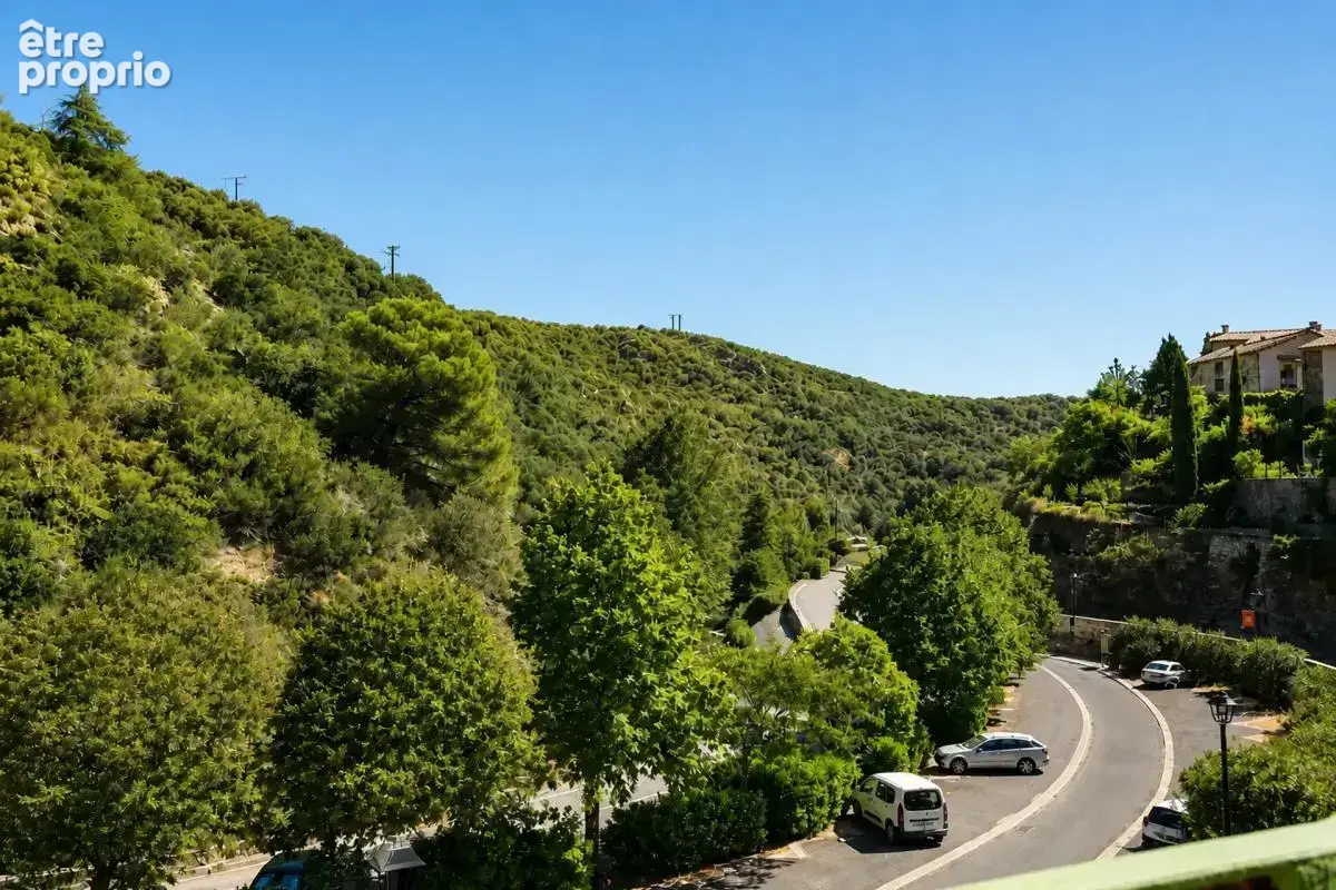 Maison de 5 pièces  à Lastours avec terrasse et jardinet.
Vue panoramique - photo 15