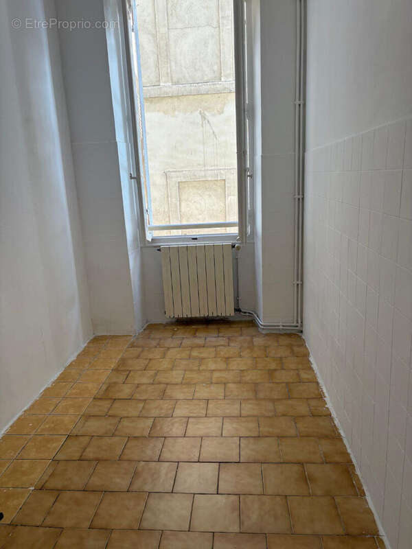 Appartement à MARSEILLE-2E