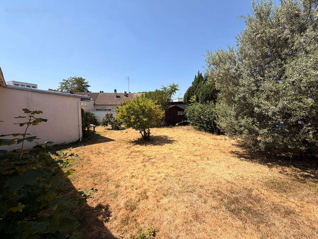 Maison à DRANCY