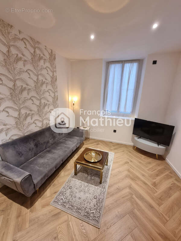 Bourg-en-Bresse - Appartement T2 rénové avec trois caves (vendu libre) - photo 5
