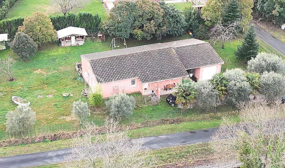 Maison à LABASTIDE-DE-LEVIS