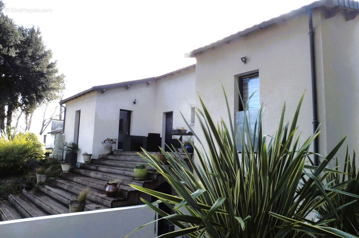 Maison à MESCHERS-SUR-GIRONDE