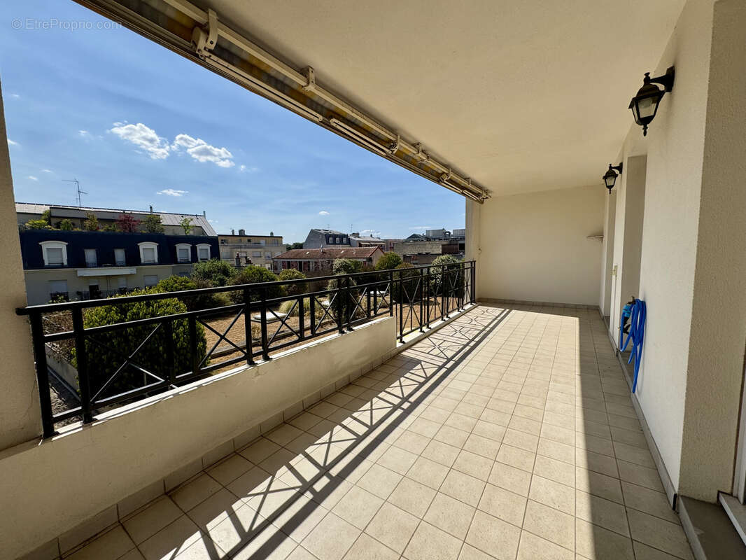 Appartement à LE PERREUX-SUR-MARNE