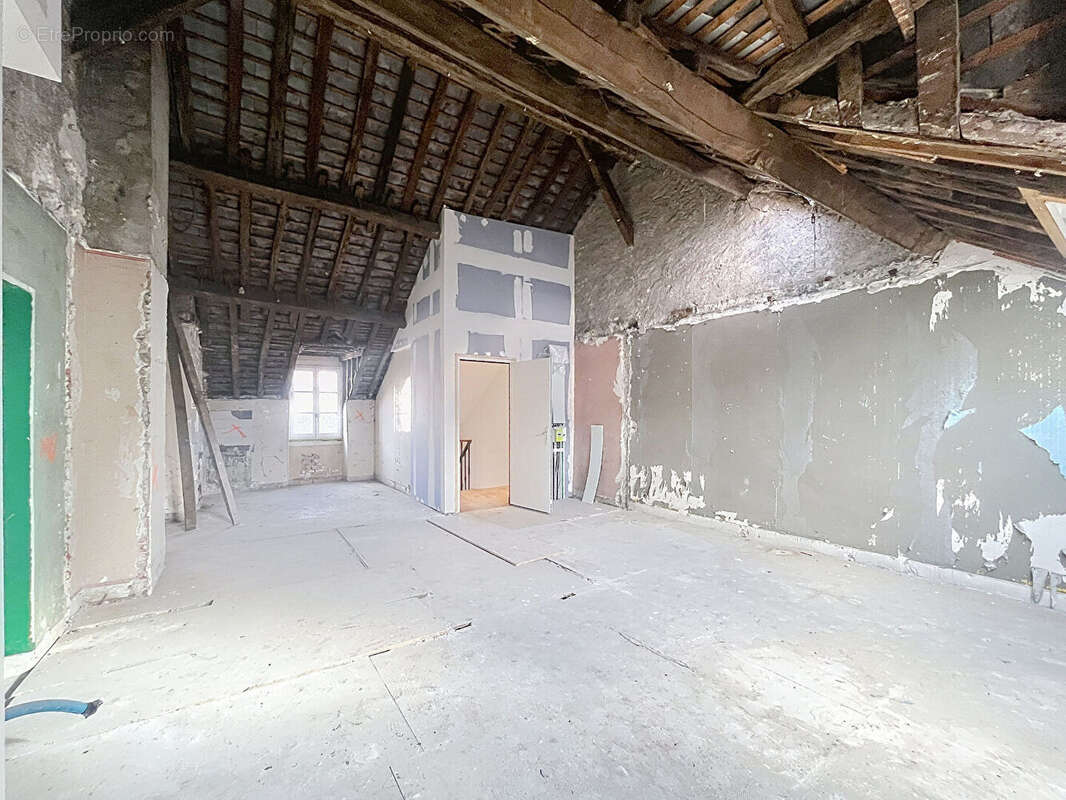 Appartement Orleans à aménager 98m² - photo 4