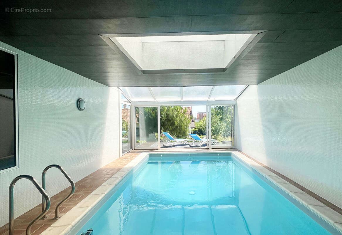 Maison à CHATEAUGAY