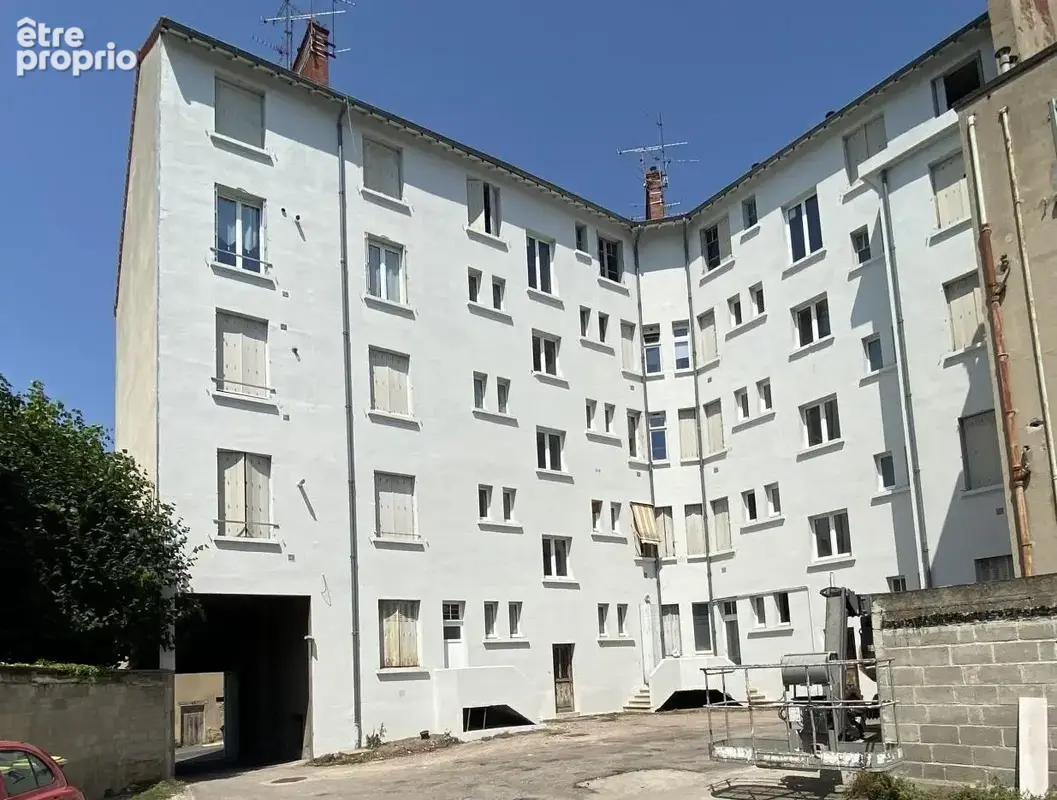 Appartement 1 083 m² à vendre à Montlucon (03100) - photo 1