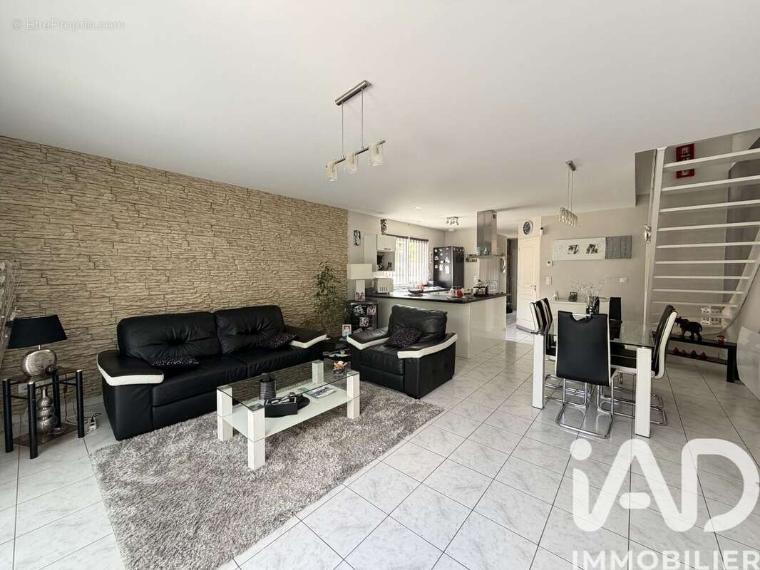 Photo 4 - Maison à COULAINES