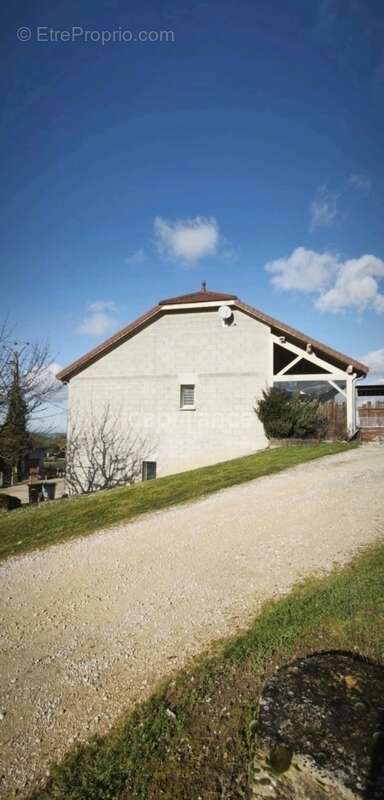 Maison à VEYRINS-THUELLIN