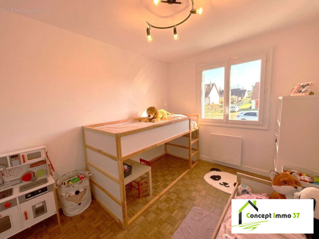 Maison à MONTLOUIS-SUR-LOIRE