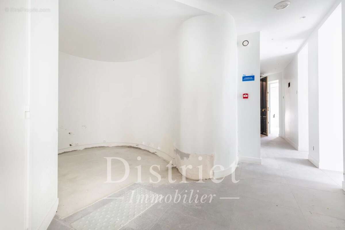 Commerce à PARIS-15E