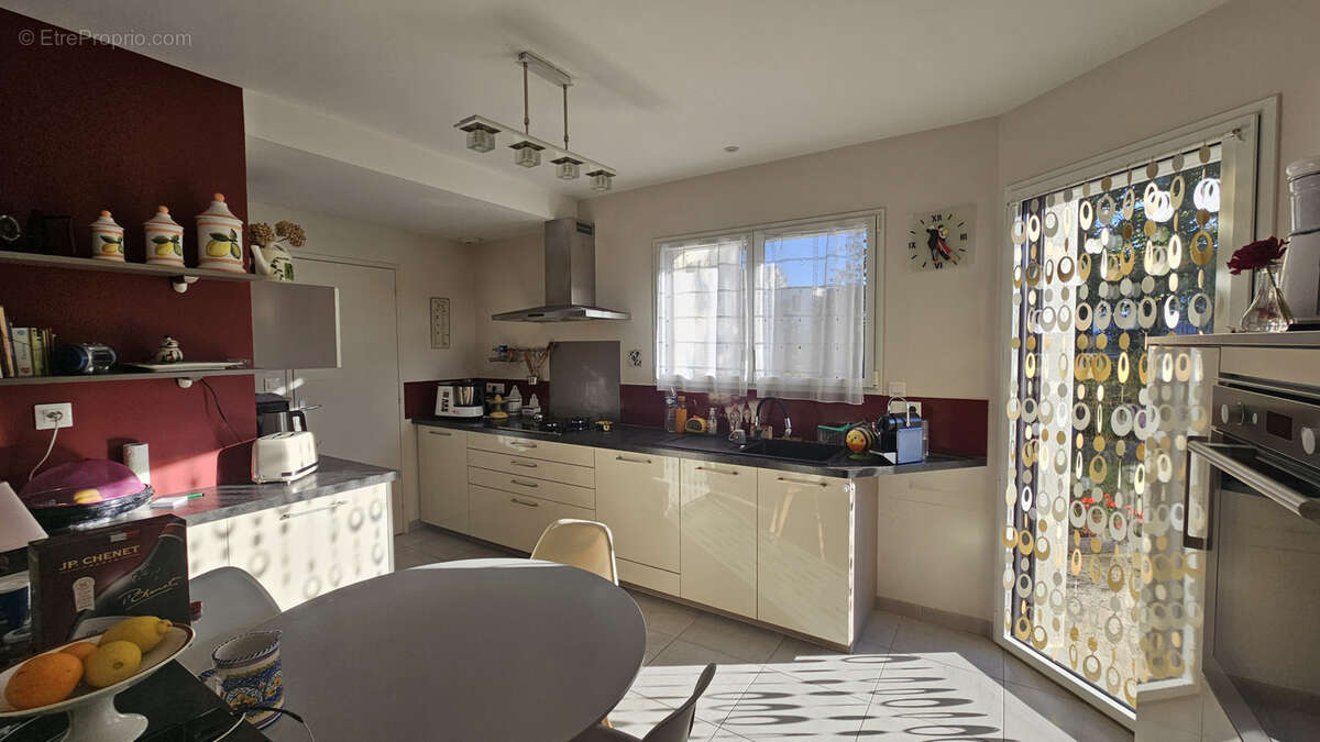 Maison à SAINT-ERBLON