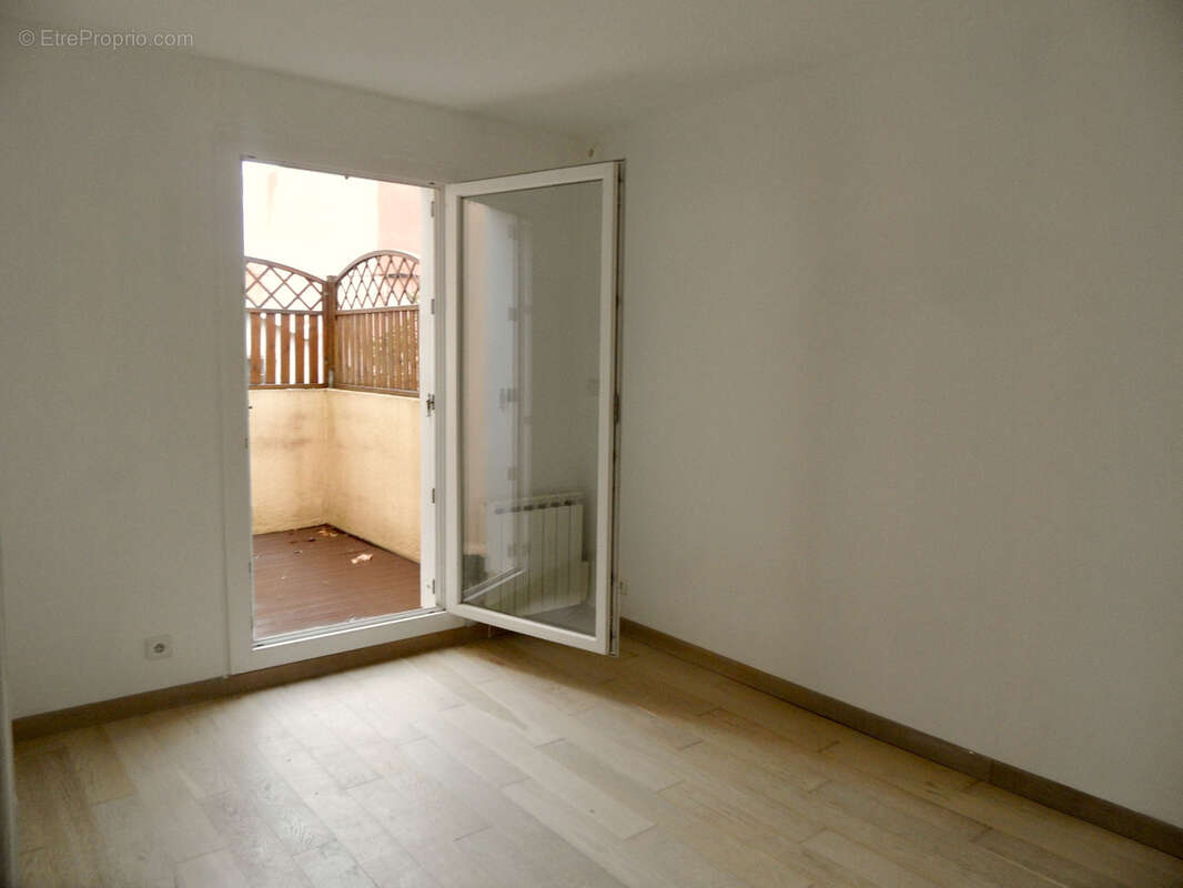 Appartement à MARSEILLE-11E