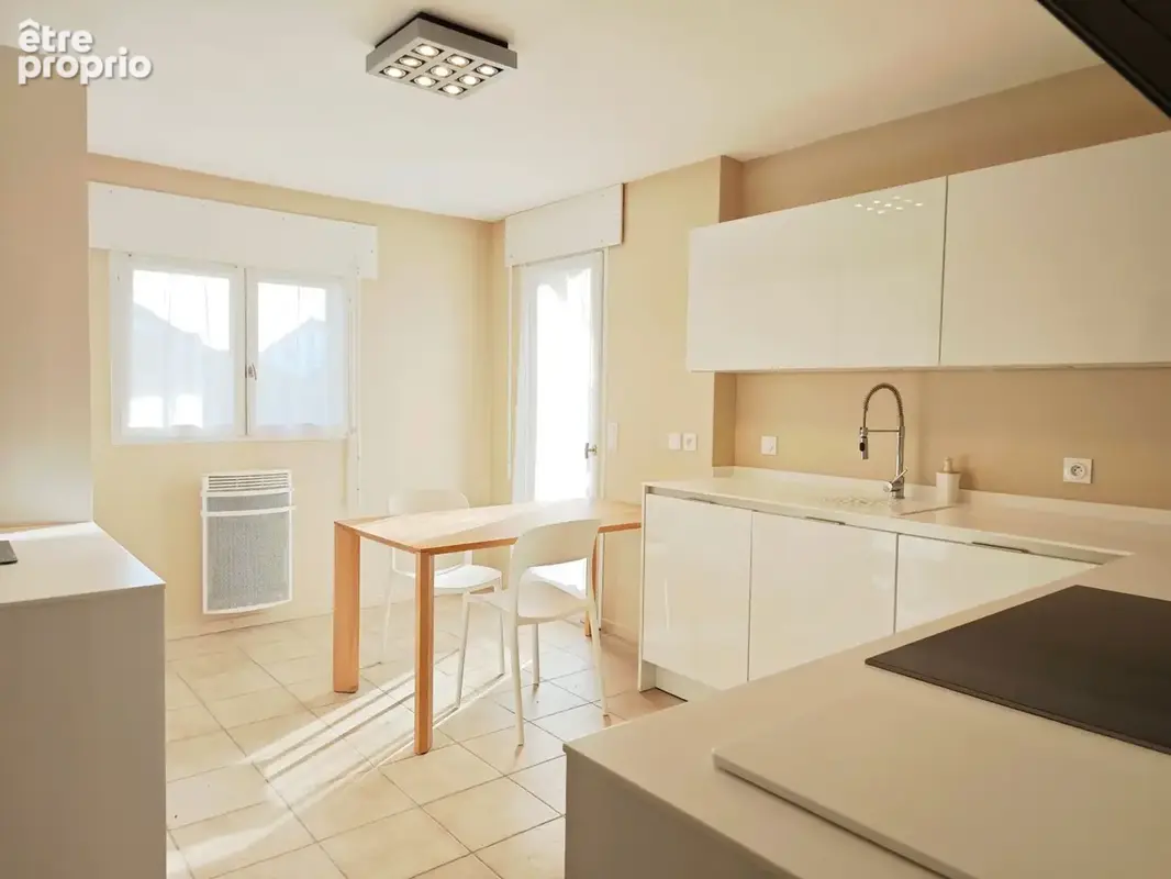 Maison 6 pièces 139 m² à vendre à Saint-Genis-Pouilly (01630) - photo 6