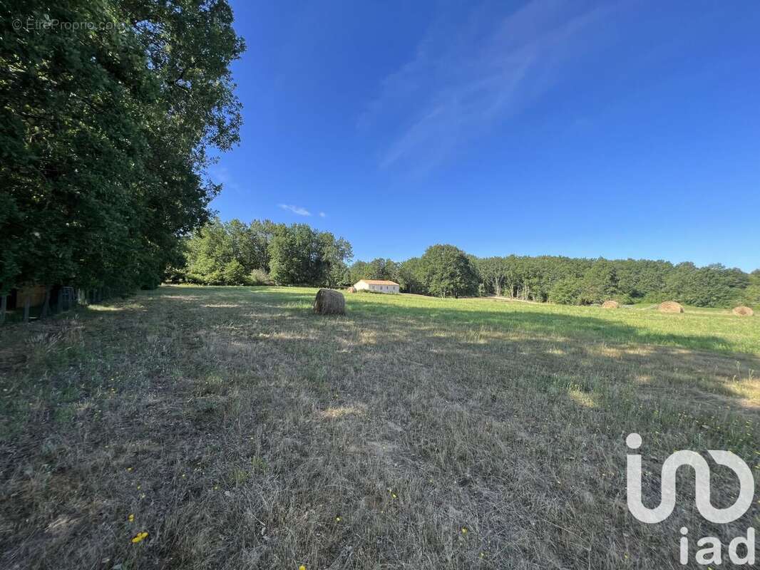 Photo 4 - Terrain à LANQUAIS