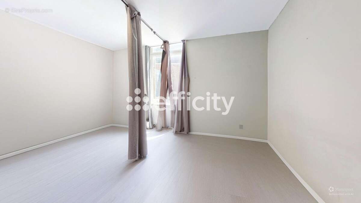 Appartement 937 m² à Roubaix  - photo 17