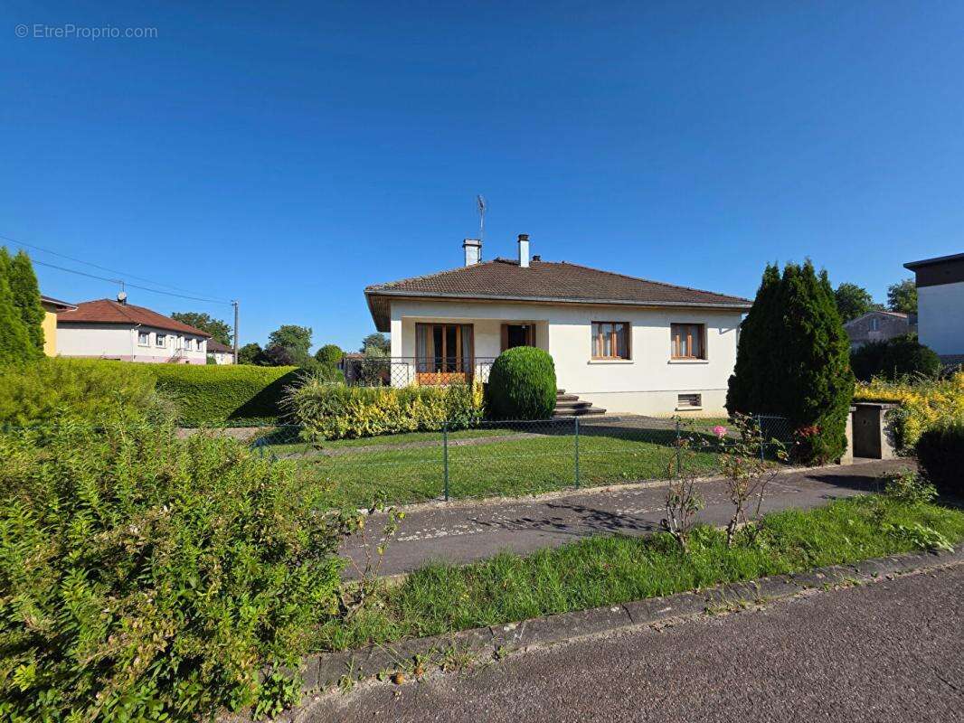 Maison à L&#039;ISLE-SUR-LE-DOUBS