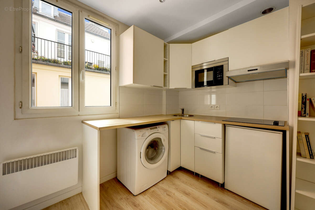 Appartement à PARIS-10E