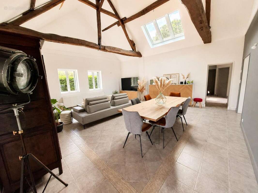 Photo 3 - Maison à BALLAN-MIRE