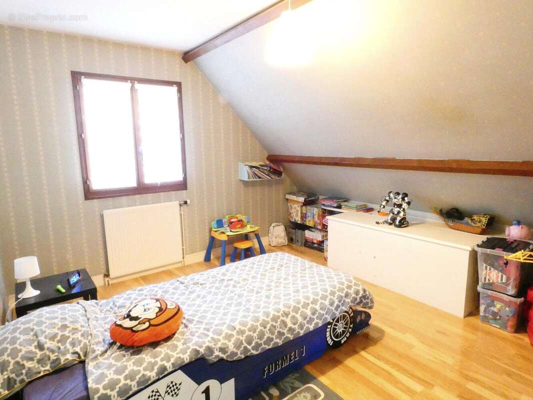 Maison à VANNES-SUR-COSSON