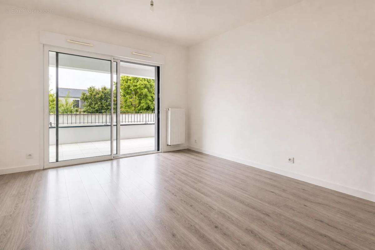Appartement à SAINT-SEBASTIEN-SUR-LOIRE