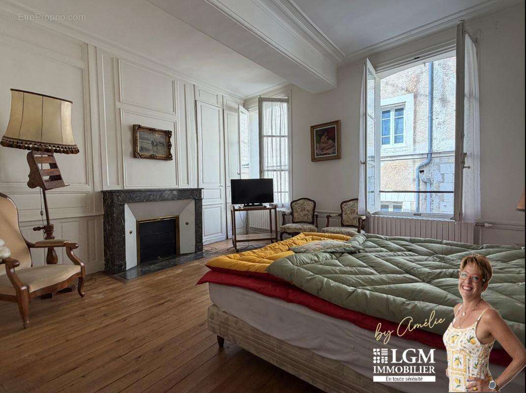 Demeure d'exception au cœur du vieux Château-Thierry -5 Chambres, un appartement - 319 m² d'histoire ! - photo 17