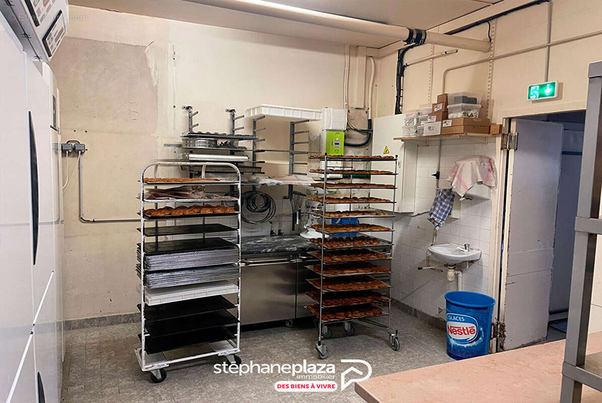 Commerce à DARNETAL