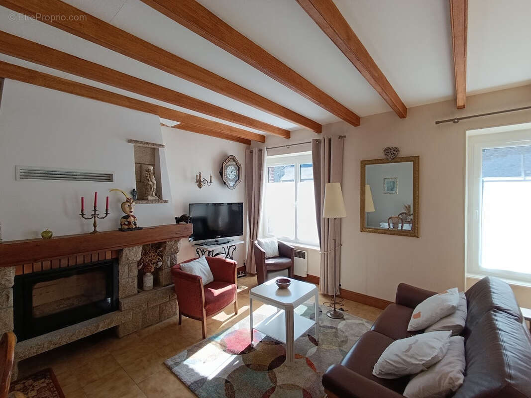 Maison à CREHEN