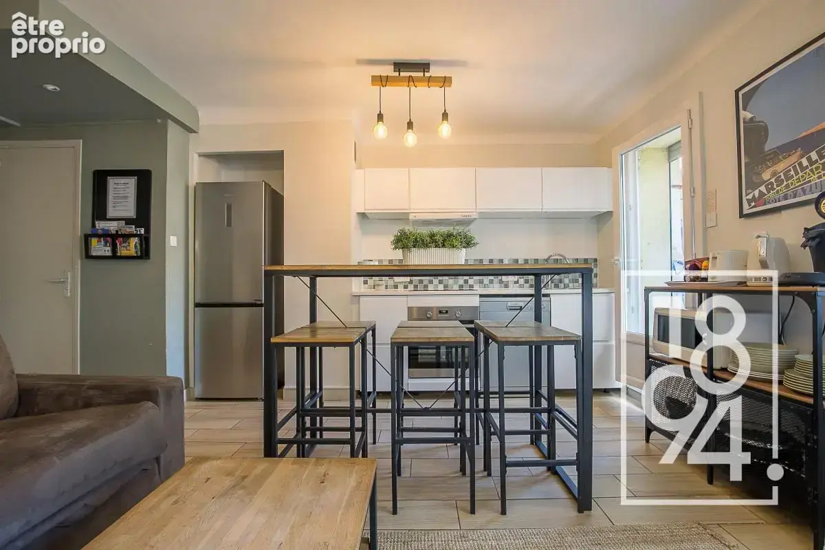 Appartement à MARSEILLE-7E